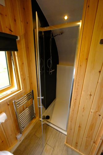 Bathroom sa Cairnfold Cabins