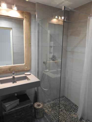 Photo de la galerie de l'établissement La Cavale En Mer T5 160m², à Cavalaire-sur-Mer