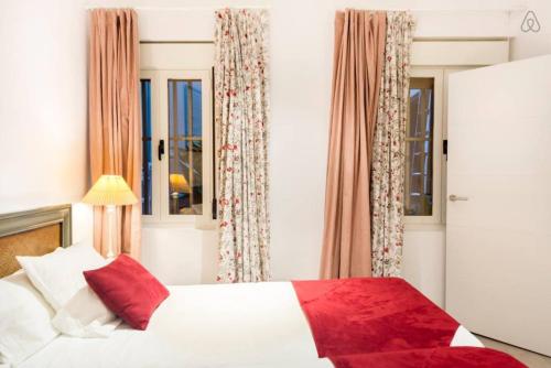 Fantastic Apartment in Madrid Center barrio de las Letras Caixaforum