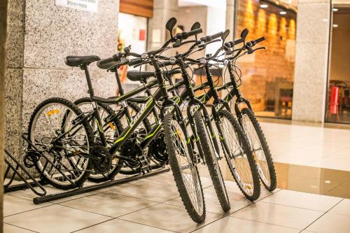 Hotel Flat Itaipavaの敷地内または近くで楽しめるサイクリング