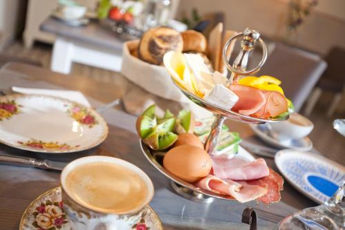 Jídlo v penzionu nebo okolí