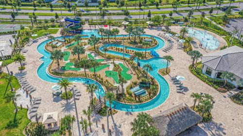 Only 5 Miles from Disney! Free Water Park! 2 Bed, 2 Bath Condo, Sleeps 8 photo 18