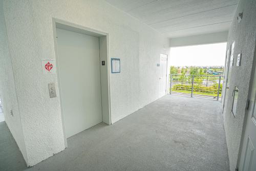 Only 5 Miles from Disney! Free Water Park! 2 Bed, 2 Bath Condo, Sleeps 8 photo 34
