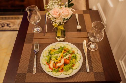 Mad på hotellet eller i nærheden