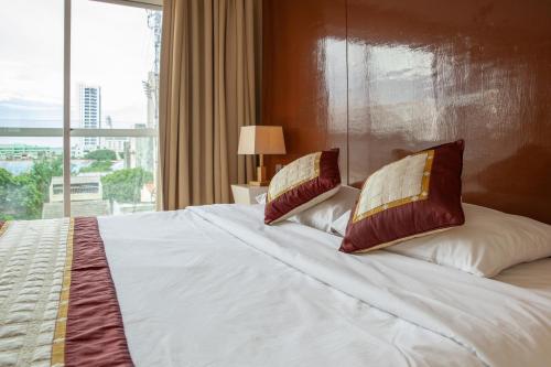 เตียงในห้องที่ Thu Do Hotel