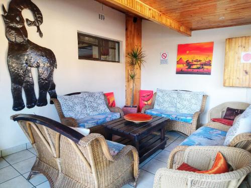 Ruang duduk di St Lucia Lodge