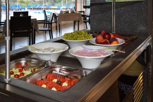 Eten bij of ergens in de buurt van het hotel

