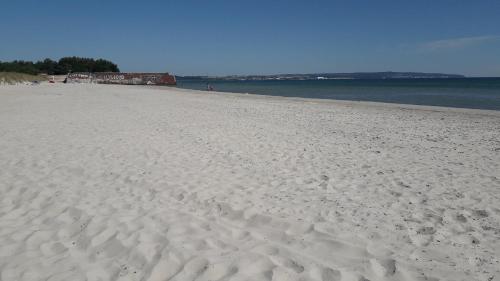 Ankerplatz am Südstrand, Fewo mit 2 Schlafzimmer und eigenen Strandkorb photo 23
