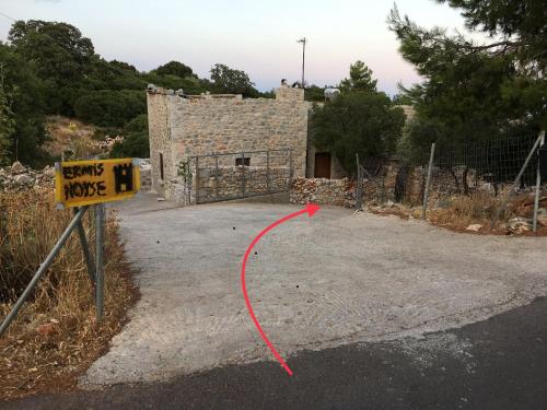 Gallery image of Find your peace in a traditional country house!! in Láyia