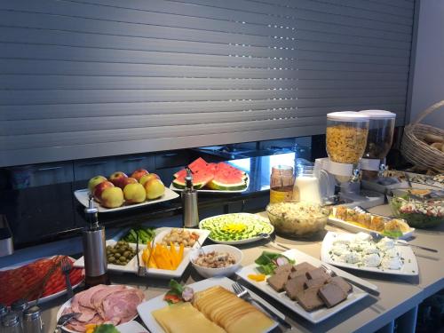 Mad i den private indkvartering eller i nærheden