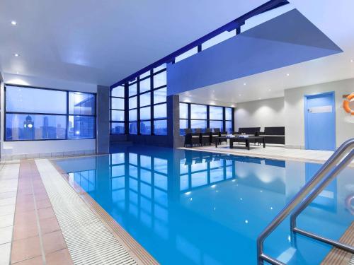 Mercure Sydney Image