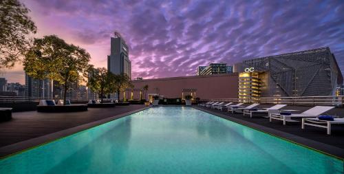 La alberca dentro o cerca de Lanson Place Winsland, Singapore