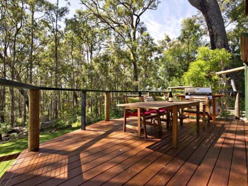 Un balcón o terraza en Silvertrees - In Town - Margaret River