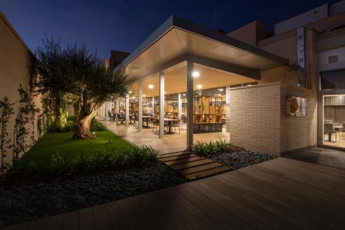 ホテルが所在する建物