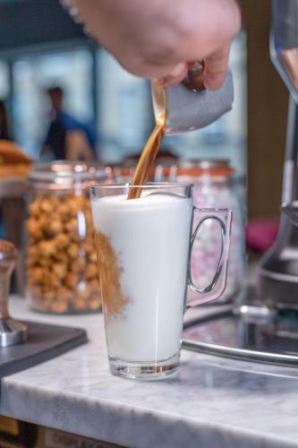 Minuman di YOTEL Edinburgh
