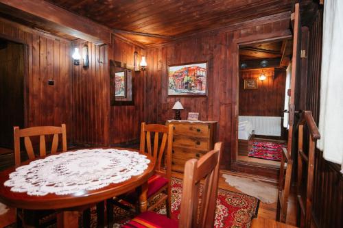 Φωτογραφία από το άλμπουμ του Kodjamanova House σε Zheravna