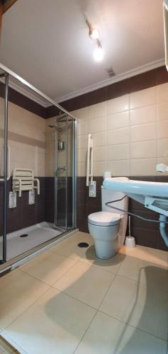 A bathroom at Apartamentos Maradentro