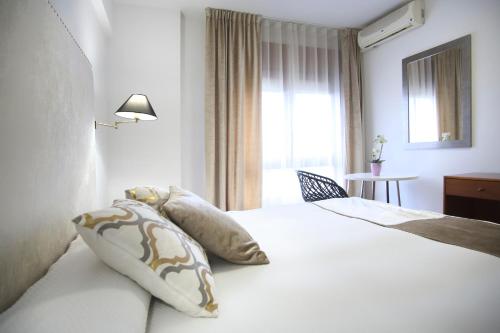 Gallery image of Hostal la Carrasca in Monzón