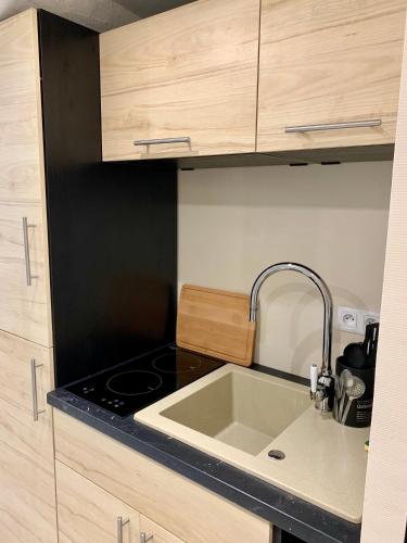 Kuchyň nebo kuchyňský kout v ubytování MarseilleCity