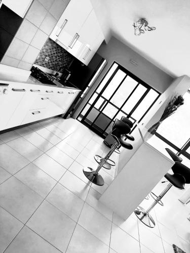 MORABEZA DELUXE WITH SEA VIEW – Photos 3