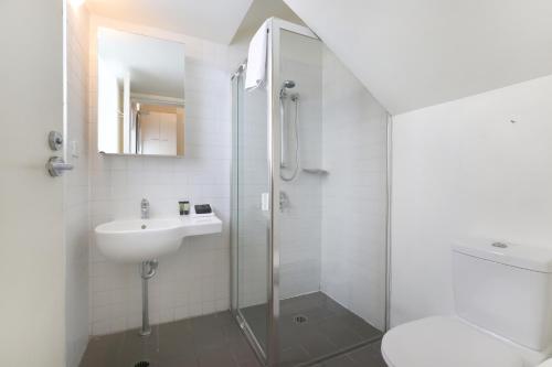 ห้องน้ำของ Plum Serviced Apartments North Melbourne