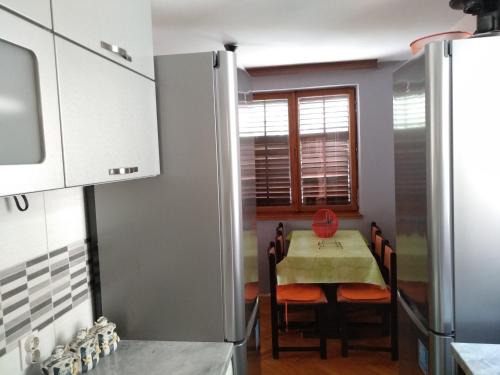Η κουζίνα ή μικρή κουζίνα στο Jolena Mimice 1st floor