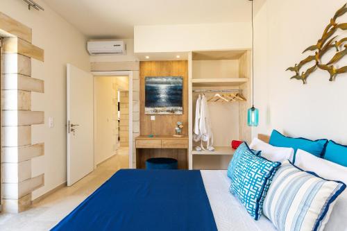 Katil atau katil-katil dalam bilik di Thalmargia Villas, Ultimate Peace & Privacy, By ThinkVilla