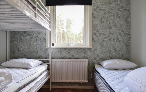 Foto da galeria de Beautiful Home In Mlilla With Kitchen em Bäckeby