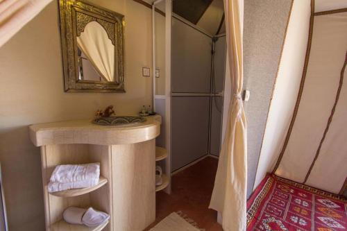Koupelna v ubytování Ammar Luxury Camp