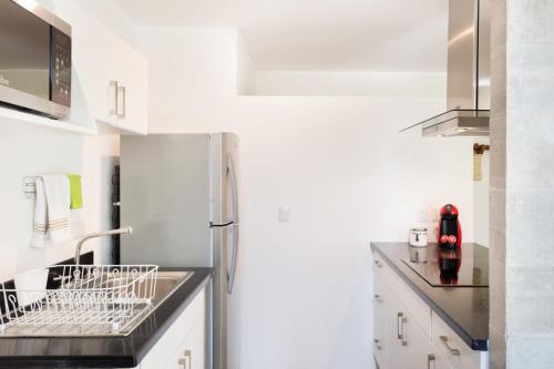 Dapur atau dapur kecil di Casa de Piedra Tulum