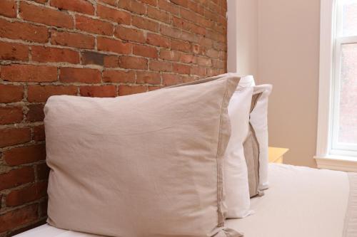 Charming Studio in Boston Brownstone, #6 – Photos 3