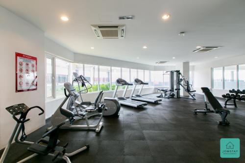 Fitness centrum a/nebo fitness zařízení v ubytování JOMSTAY Octagon Ipoh Suites