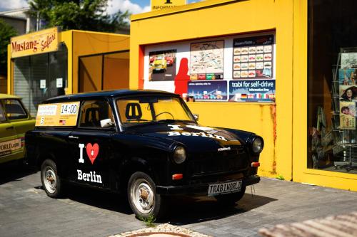 Fotografie z fotogalerie ubytování Wilde Aparthotels Berlin, Checkpoint Charlie v Berlíně