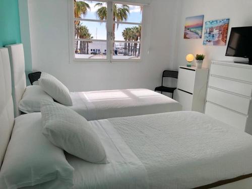 "VIVE BENALMÁDENA LUXE PUERTO MARINA" primera linea de playa