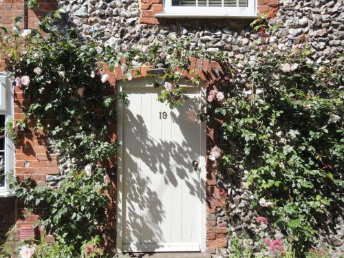 The building where the vacation home is located 