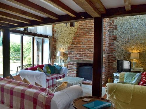 A seating area at Tiplen Green Barn 