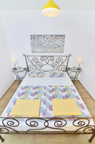 Ένα ή περισσότερα κρεβάτια σε δωμάτιο στο House Crassula