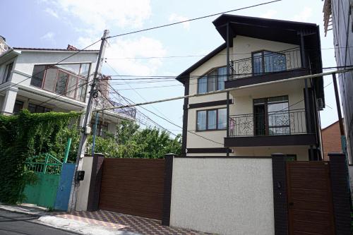 Afbeelding uit fotogalerij van ARKADIYA HOUSE in Odessa