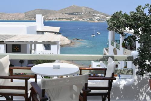 Imagen de la galería de Hara Studios and Apartments, en Naousa
