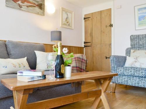 A seating area at Cherry Tree Cottage 