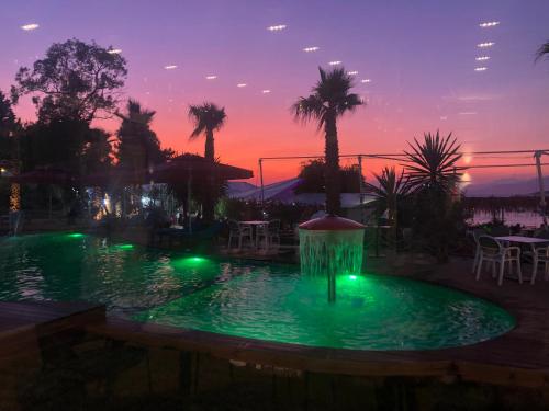 Kolam renang di atau dekat dengan Poda Boutique Hotel Ksamil