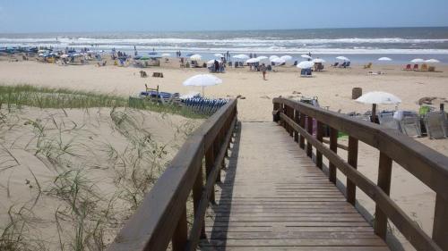 Playa de o cerca de este apartamento