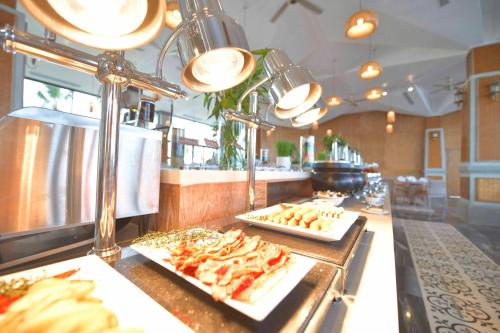 Đồ ăn tại/gần resort