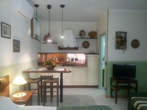 Кухня или мини-кухня в Hotel Bruna
