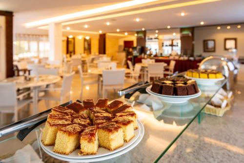 Mad på resortet eller i nærheden