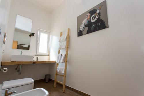 A bathroom at GUEST HOUSE IL LEONE