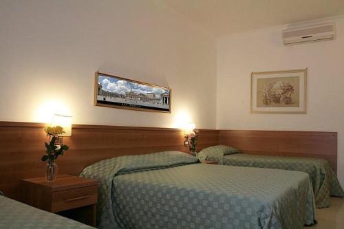 Imagen de la galería de Emanuela Guest House, en Roma