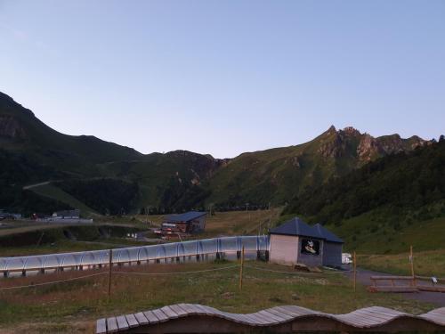 Imagen de la galería de Résidence azur sancy fibre orange, en Le Mont-Dore