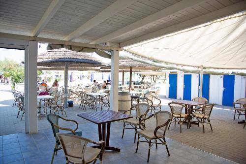 A restaurant or other place to eat at Appartamento Sabrina