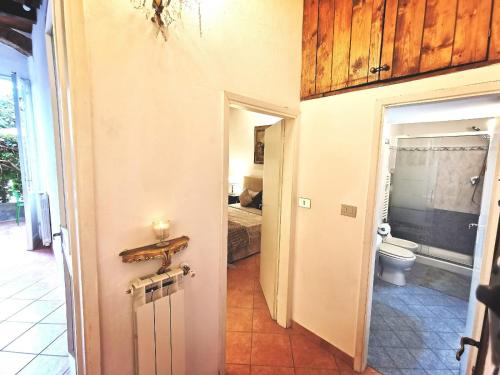 Ванная комната в Borgo Ognissanti Central and Charming Location